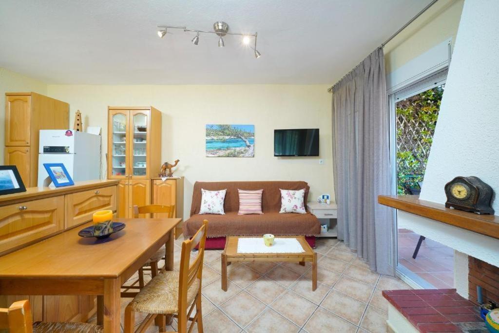 Golden Beach Maisonettes Villa Chrysi Ammoudia Room photo